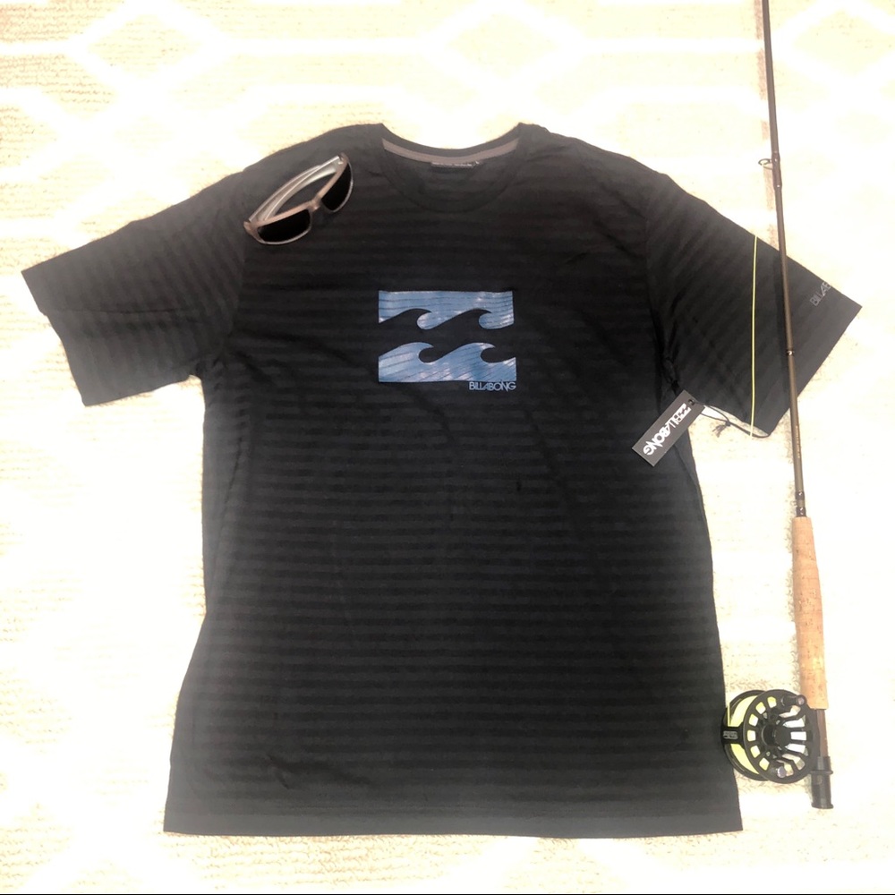 Billabong NWT 🎁 men’s black t-shirt from Australia